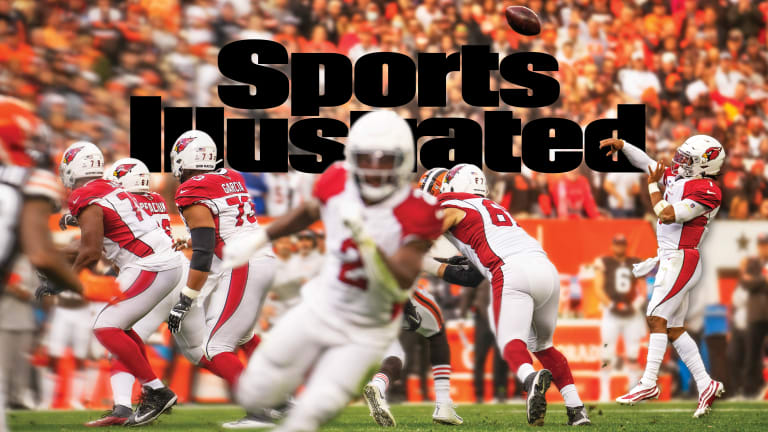Sports Illustrated Examines Modern Quarterback Mechanics In December Issue